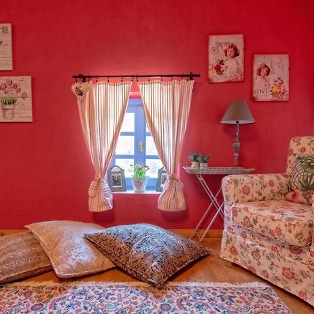 Minodora'S Guesthouse Dikorfo Экстерьер фото